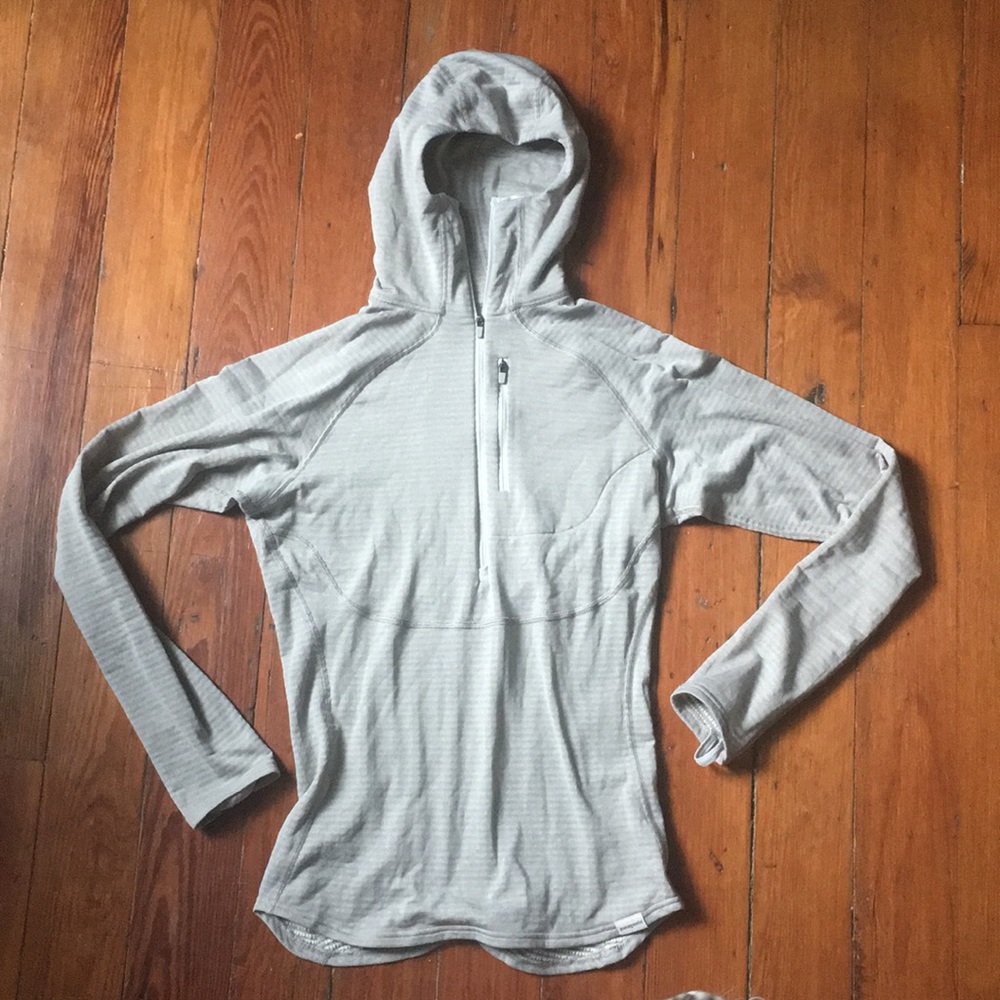 Patagonia hoodie! Size xs, perfect condition!